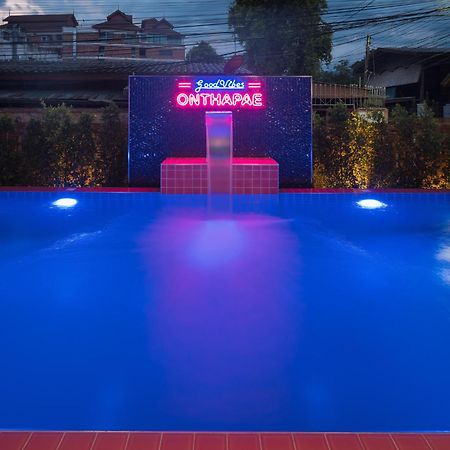On Thapae Gate Chiangmai Hotell Chiang Mai Eksteriør bilde