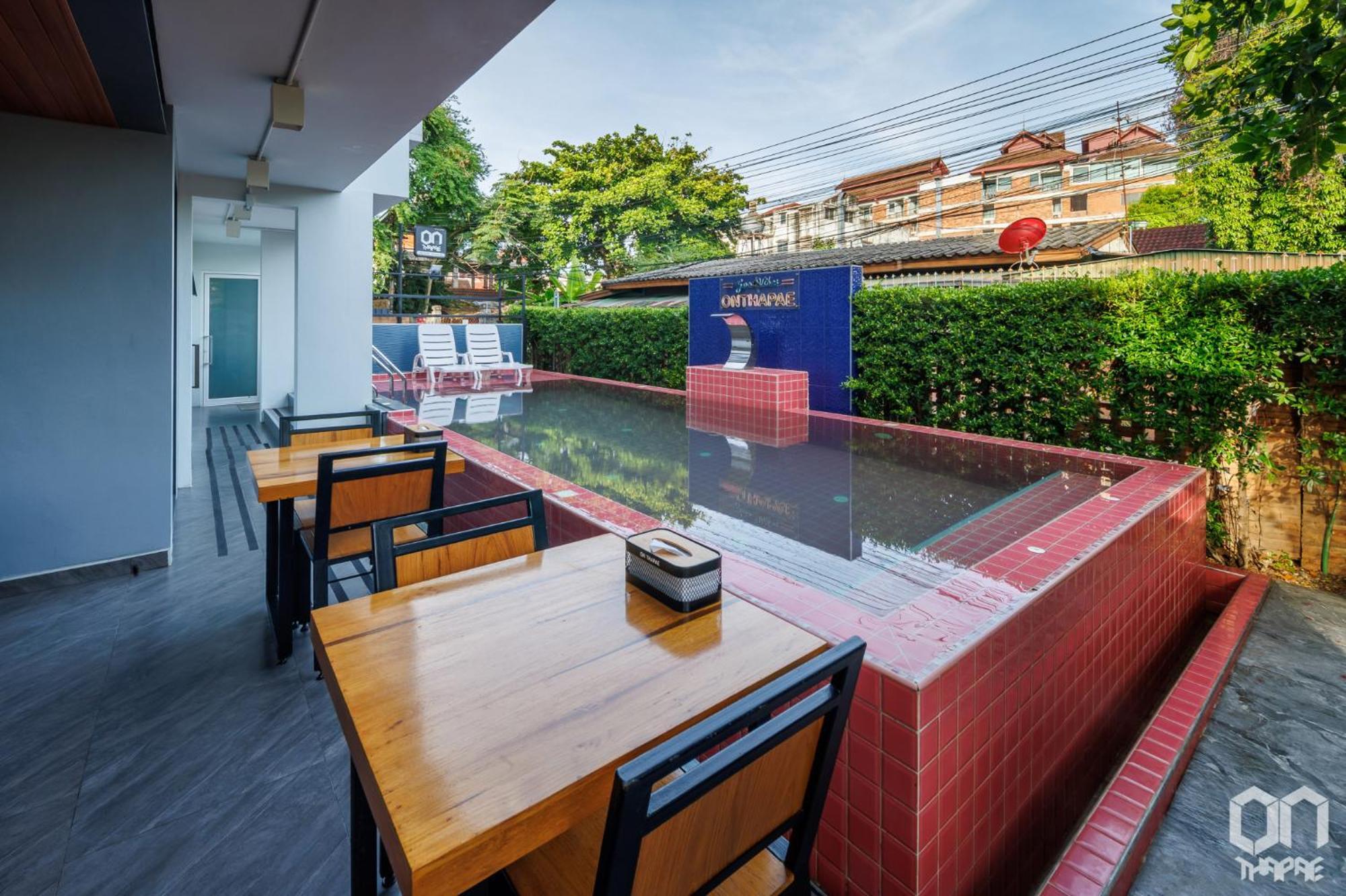 On Thapae Gate Chiangmai Hotell Chiang Mai Eksteriør bilde