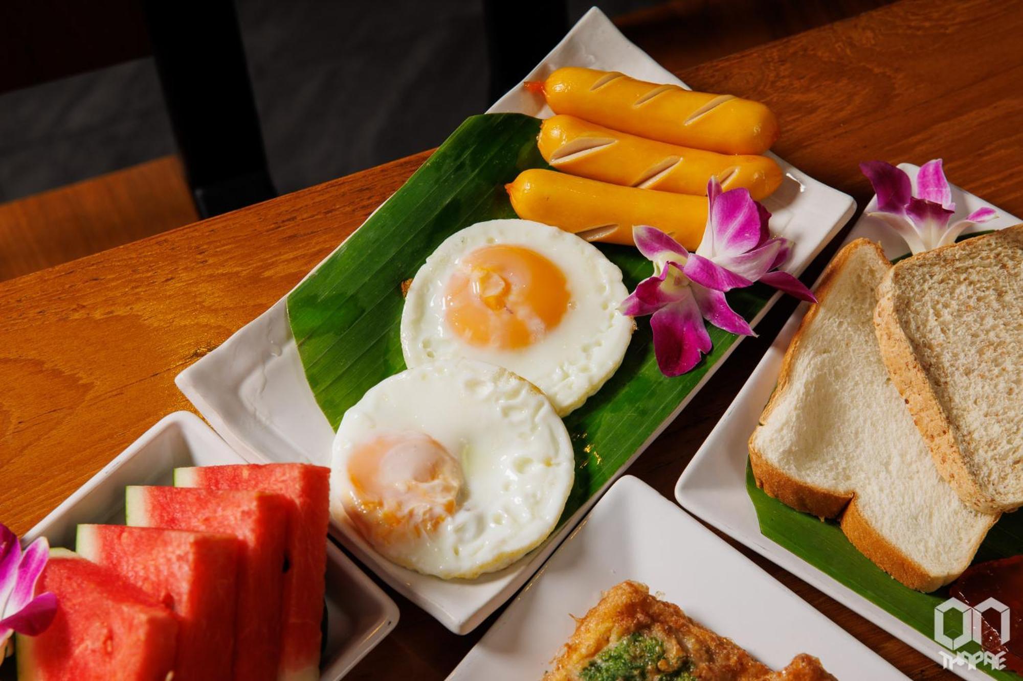 On Thapae Gate Chiangmai Hotell Chiang Mai Eksteriør bilde