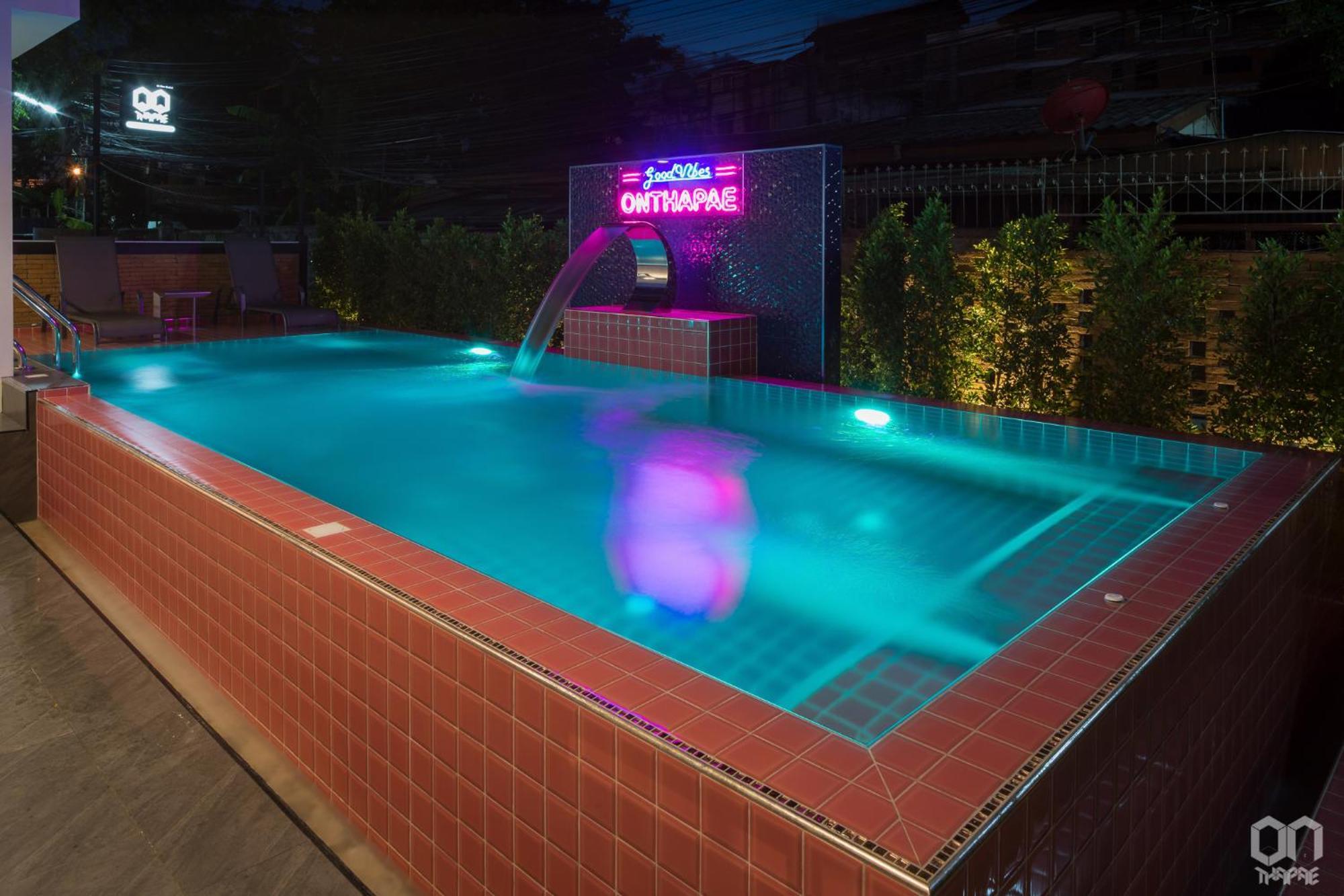 On Thapae Gate Chiangmai Hotell Chiang Mai Eksteriør bilde